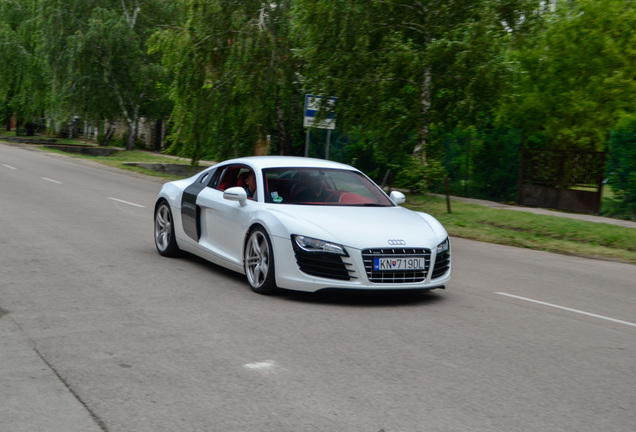 Audi R8