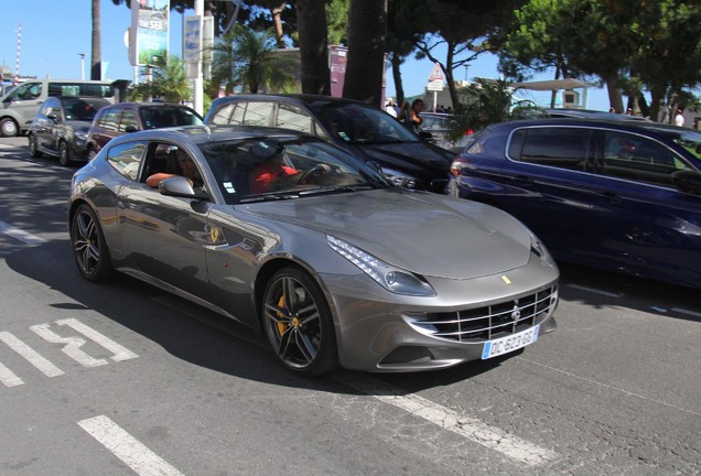 Ferrari FF