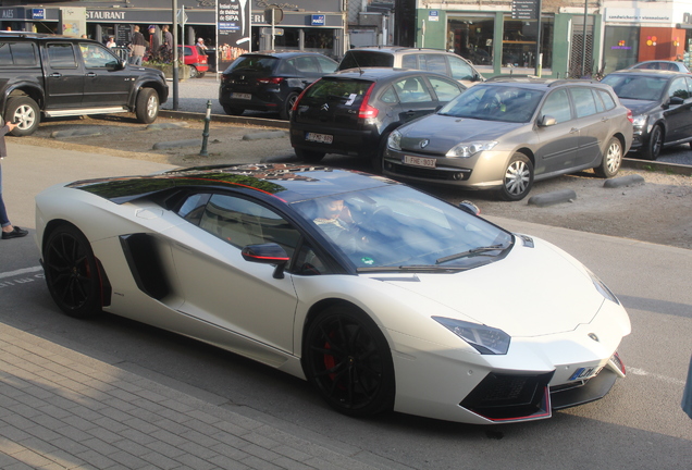 Lamborghini Aventador LP700-4 Pirelli Edition