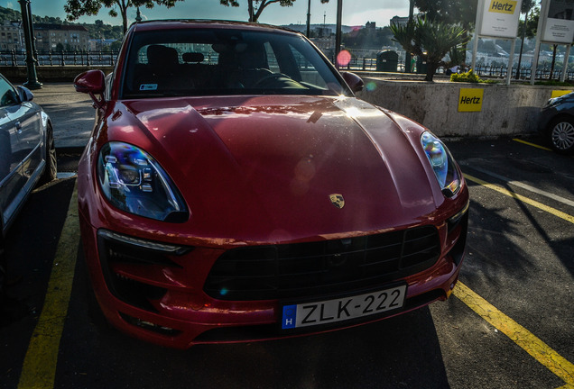 Porsche 95B Macan GTS