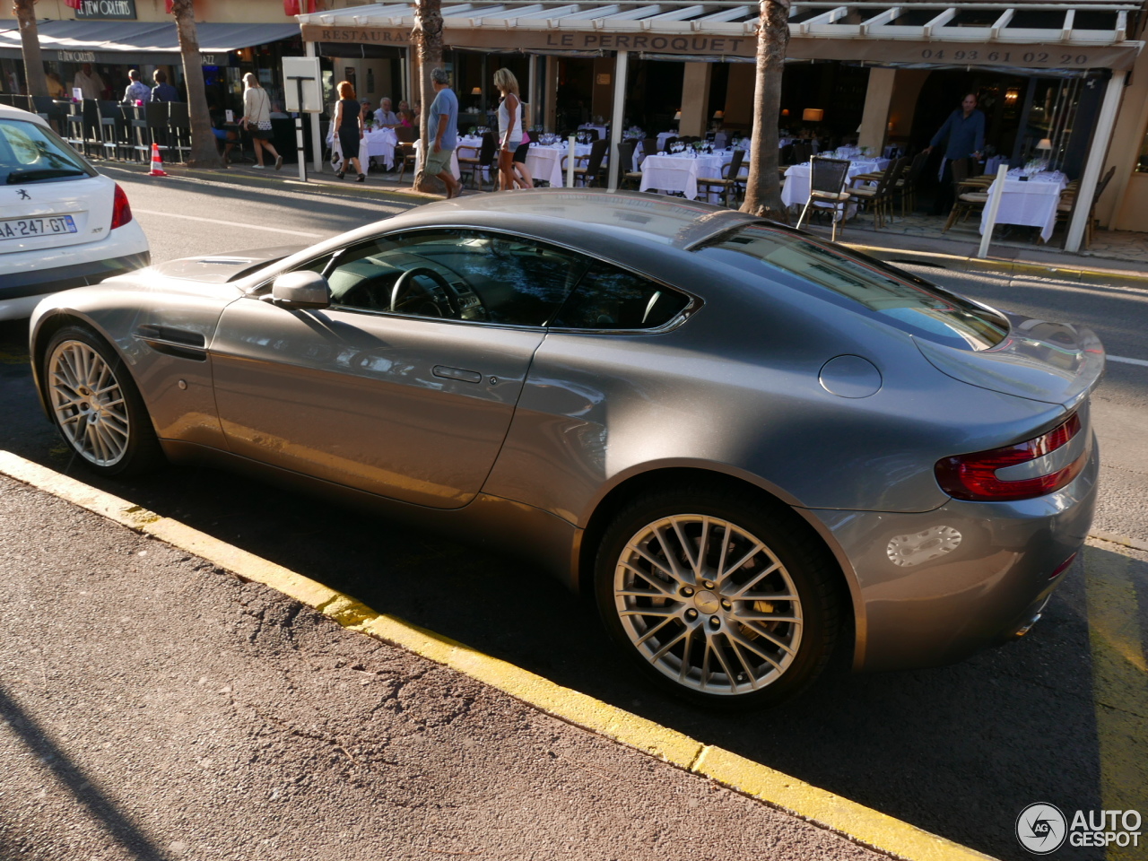 Aston Martin V8 Vantage