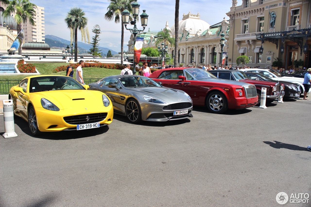 Aston Martin Vanquish 2013