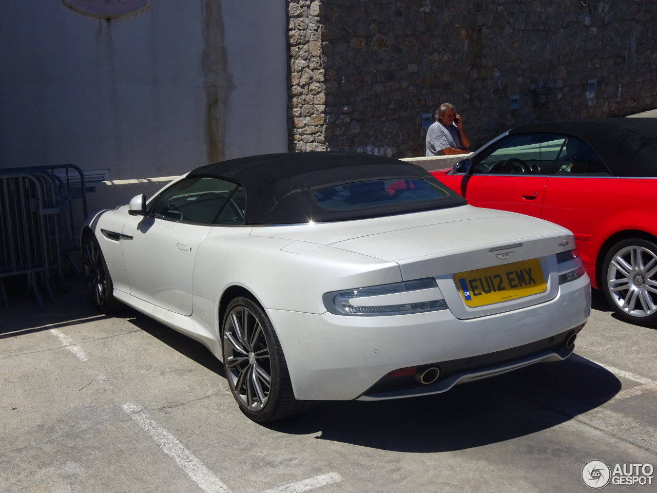 Aston Martin Virage Volante 2011