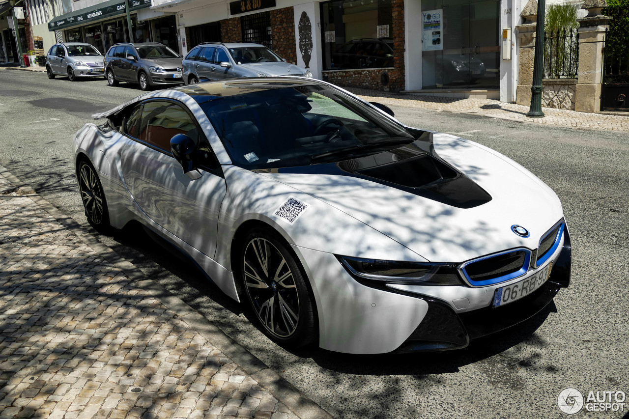 BMW i8