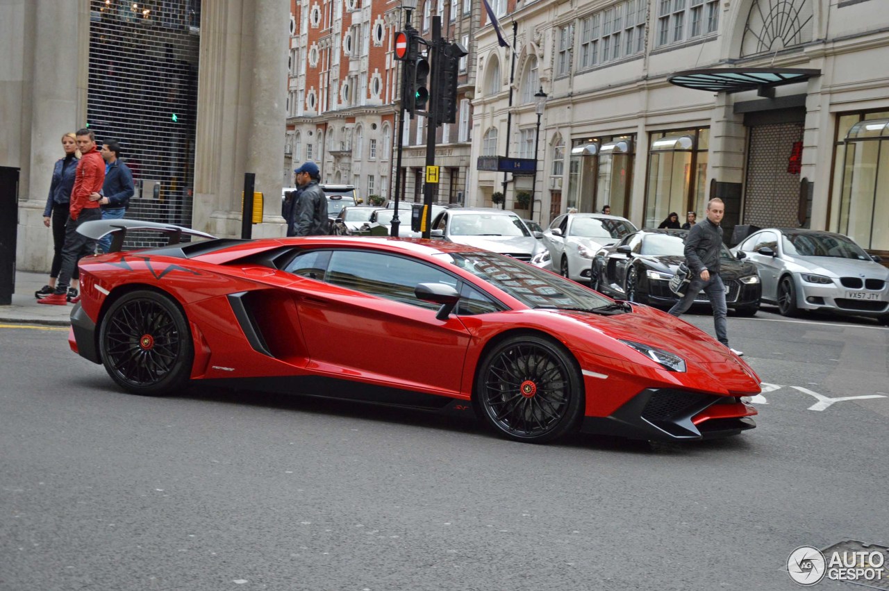 Lamborghini Aventador LP750-4 SuperVeloce