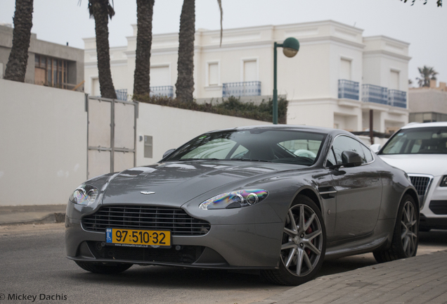 Aston Martin V8 Vantage 2012