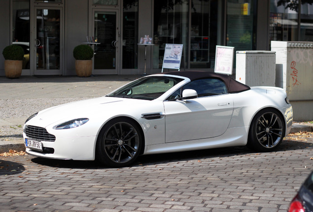 Aston Martin V8 Vantage Roadster