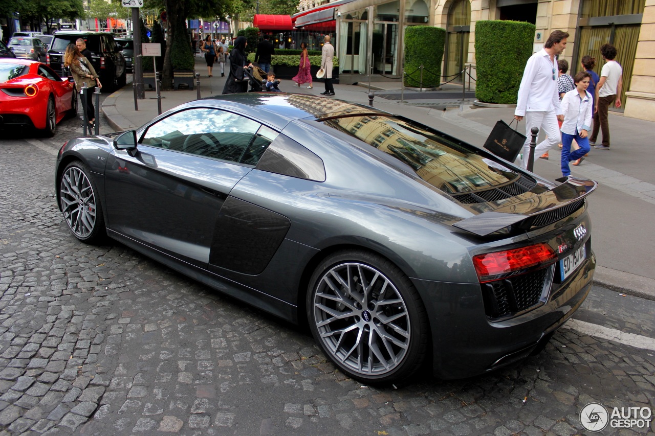 Audi R8 V10 Plus 2015