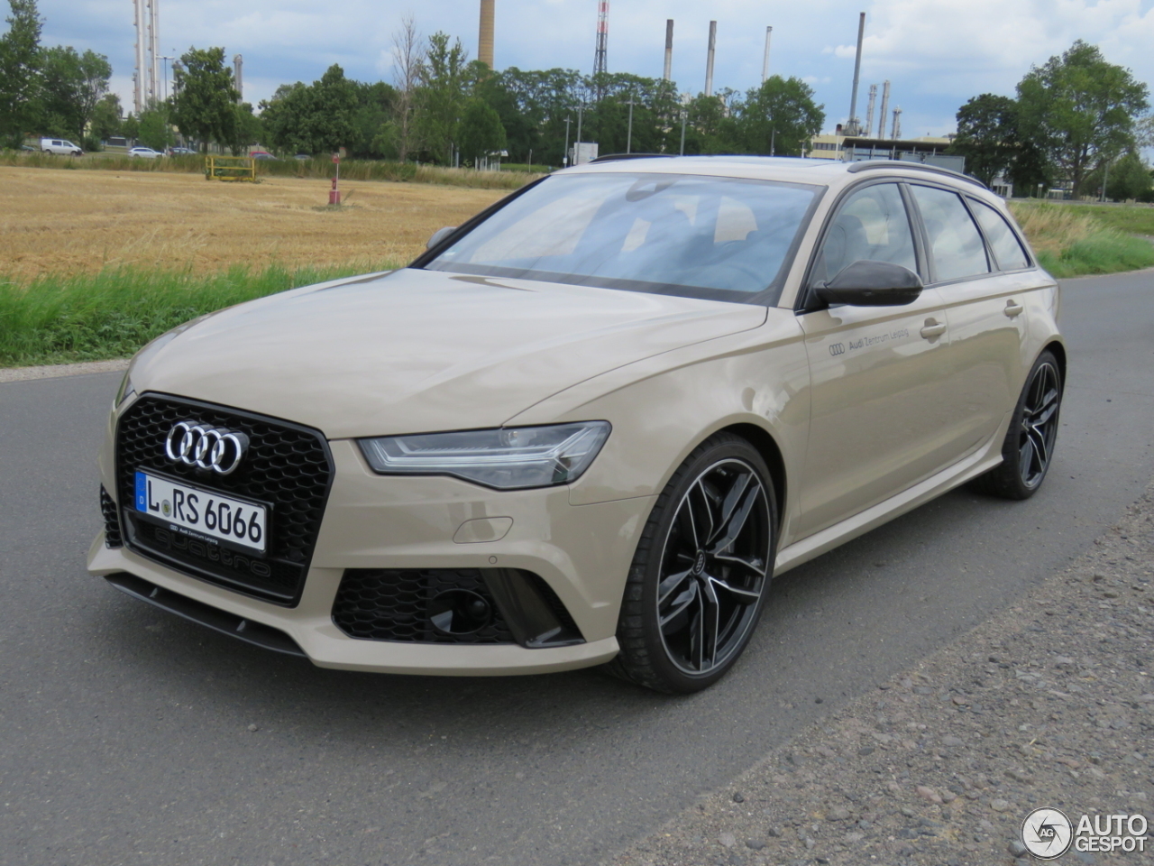 Audi RS6 Avant C7 2015