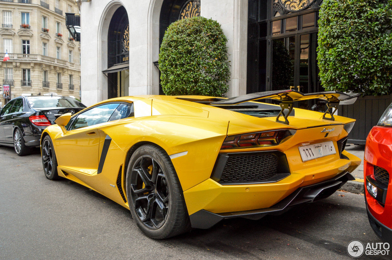 Lamborghini Aventador LP700-4