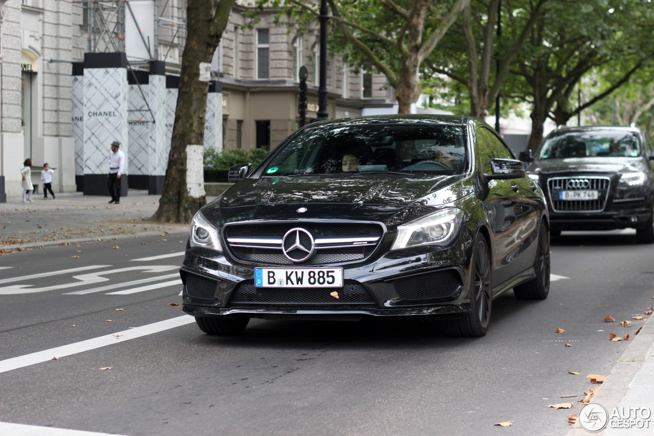 Mercedes-Benz CLA 45 AMG C117