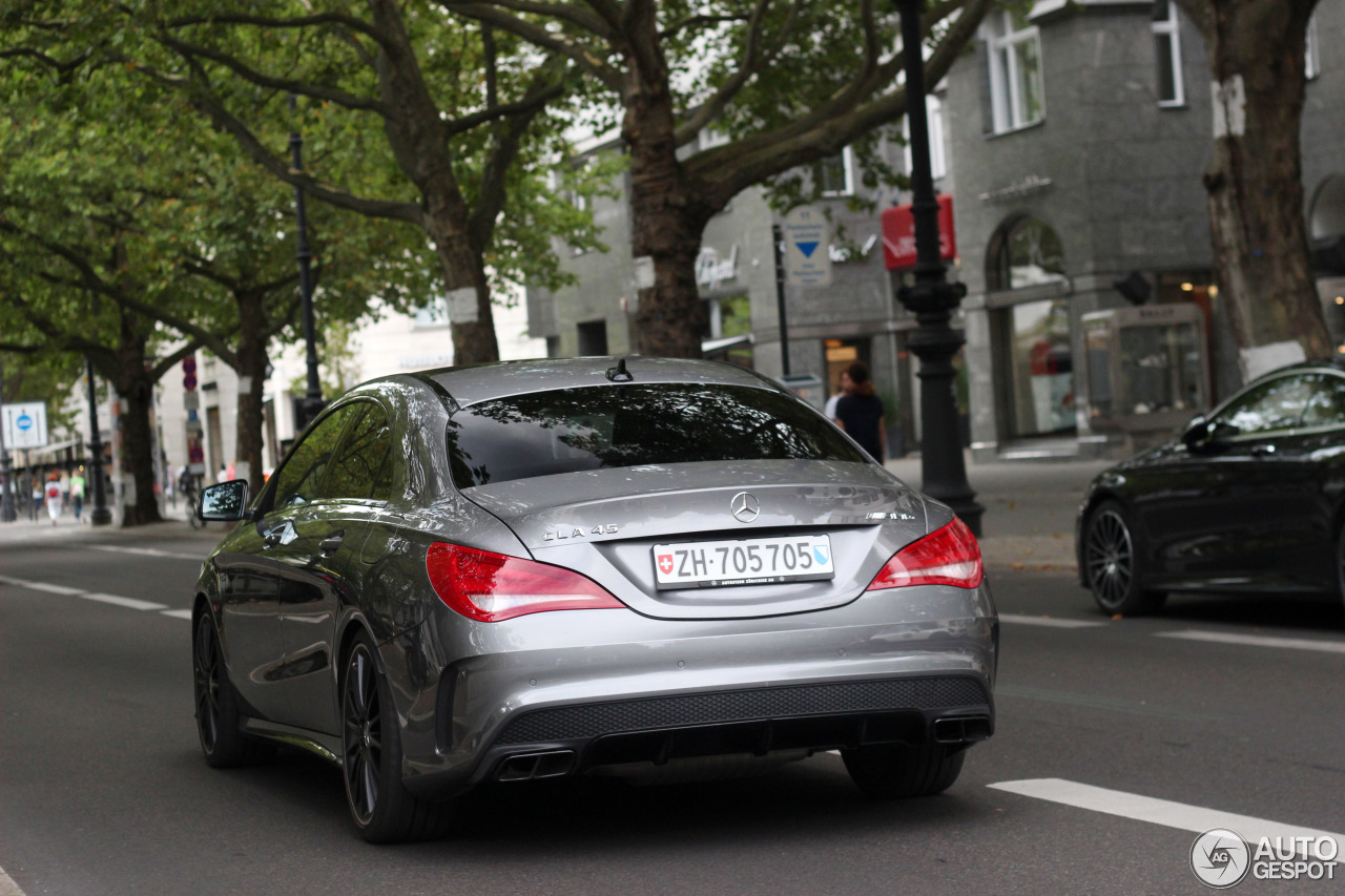 Mercedes-Benz CLA 45 AMG C117