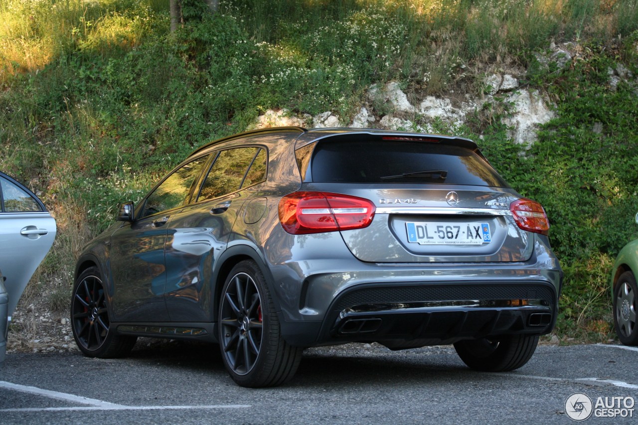 Mercedes-Benz GLA 45 AMG X156