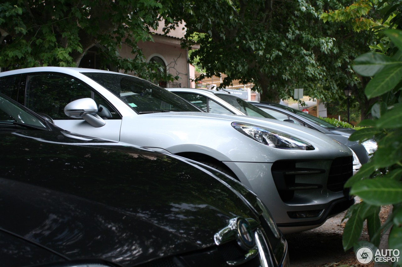 Porsche 95B Macan Turbo