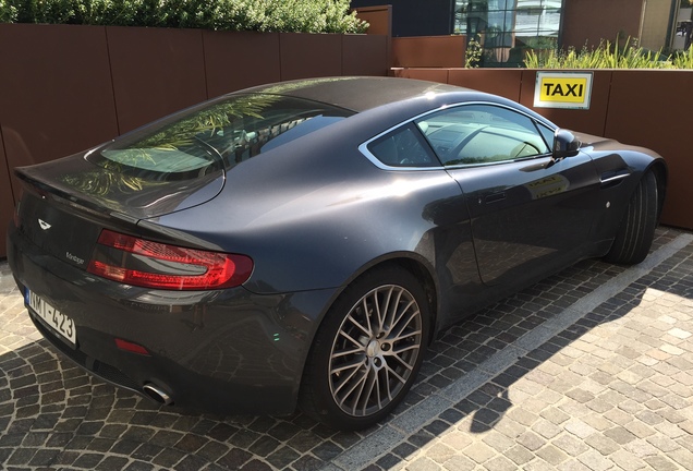 Aston Martin V8 Vantage