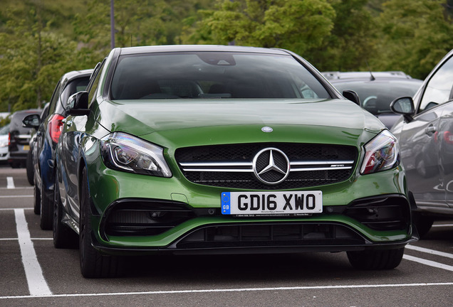 Mercedes-AMG A 45 W176 2015