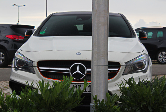 Mercedes-Benz CLA 45 AMG Shooting Brake OrangeArt Edition