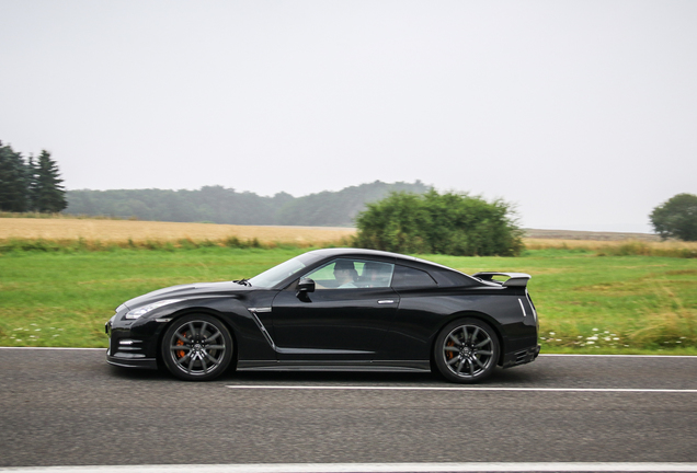 Nissan GT-R 2011