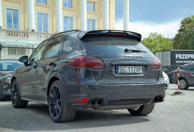 Porsche 958 Cayenne GTS