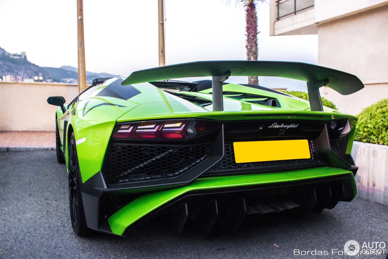 Lamborghini Aventador LP750-4 SuperVeloce Roadster