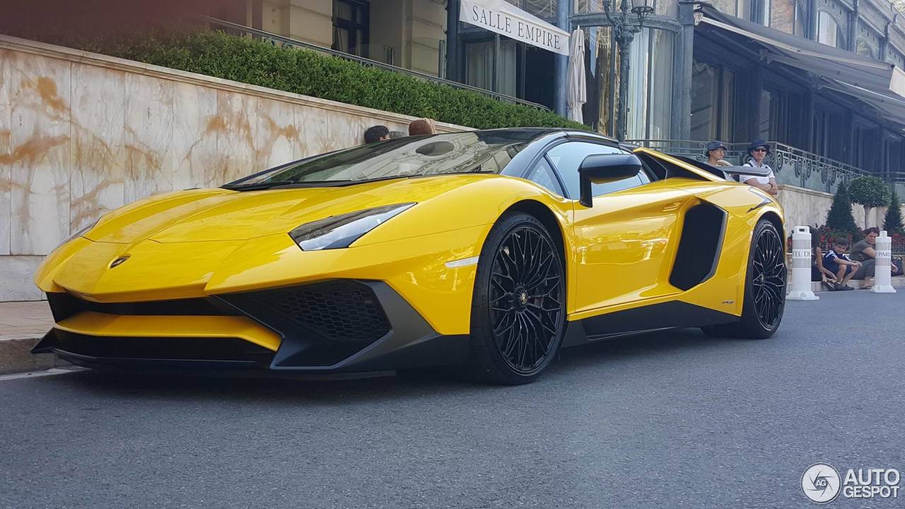 Lamborghini Aventador LP750-4 SuperVeloce Roadster