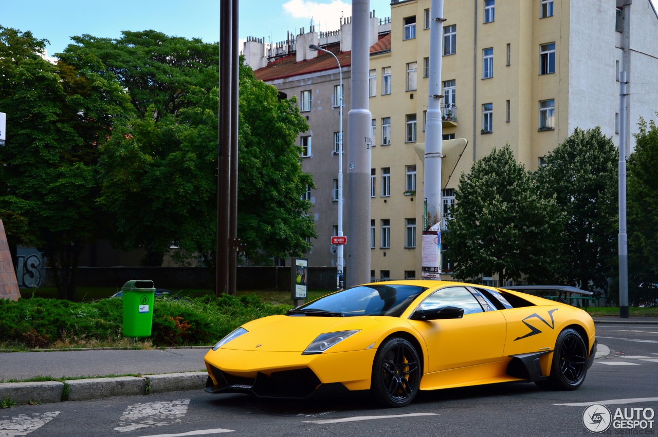 Lamborghini Murciélago LP670-4 SuperVeloce