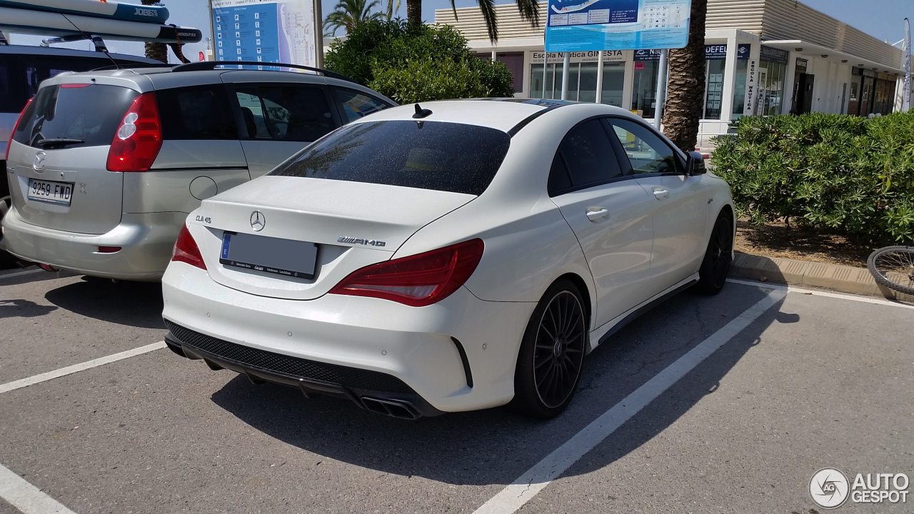 Mercedes-Benz CLA 45 AMG C117