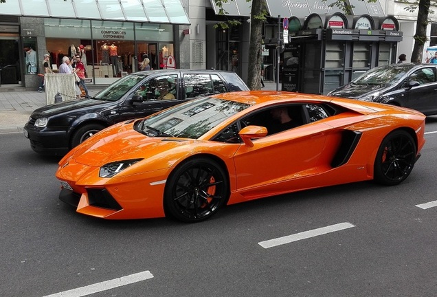 Lamborghini Aventador LP700-4