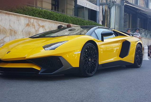 Lamborghini Aventador LP750-4 SuperVeloce Roadster