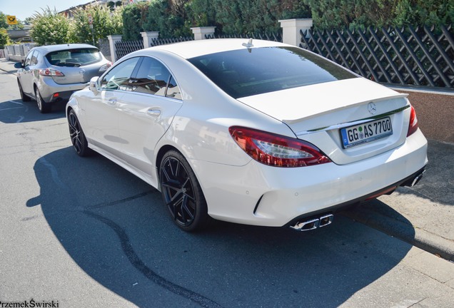 Mercedes-Benz CLS 63 AMG C218 2015