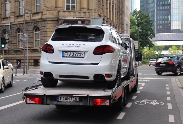 Porsche 958 Cayenne GTS