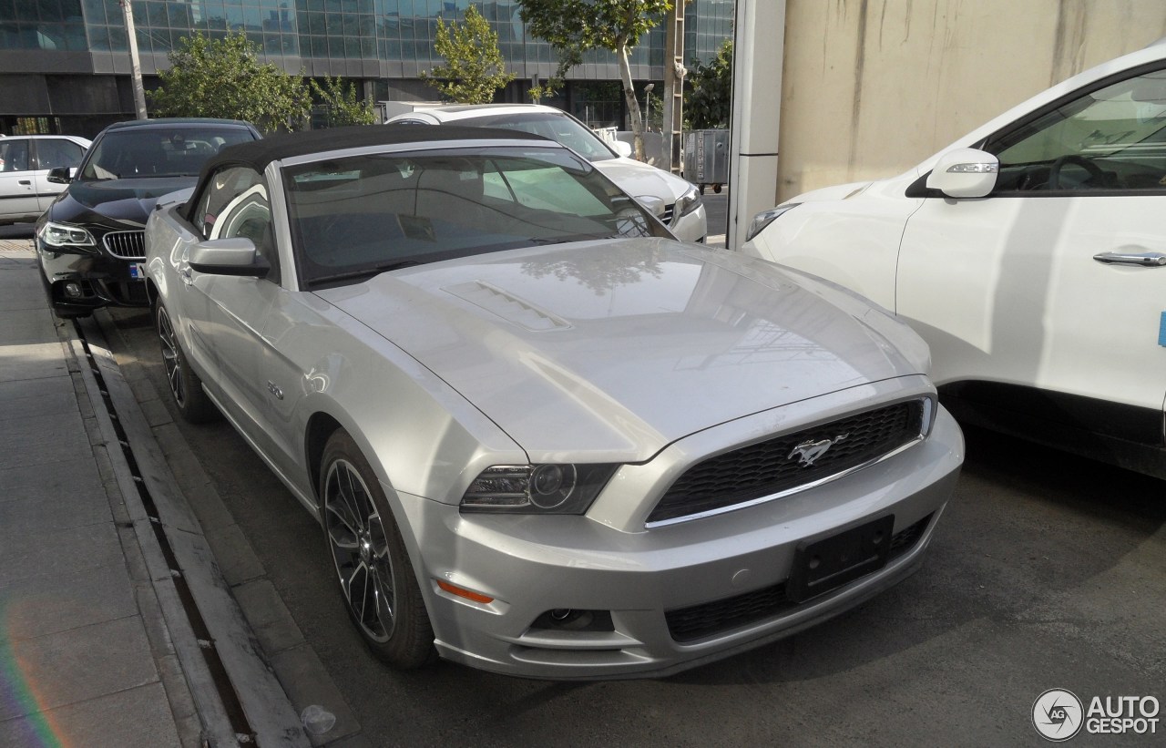 Ford Mustang GT Convertible 2013