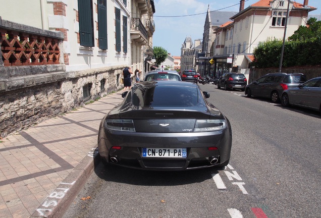 Aston Martin V8 Vantage 2012