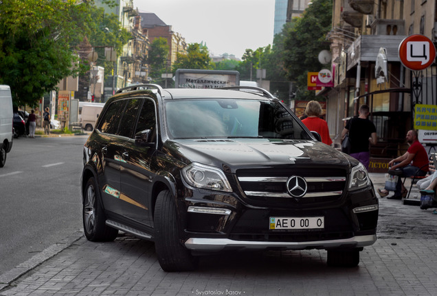 Mercedes-Benz GL 63 AMG X166