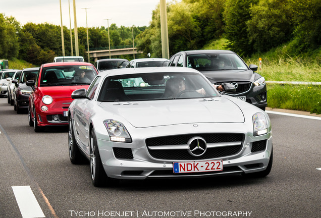 Mercedes-Benz SLS AMG