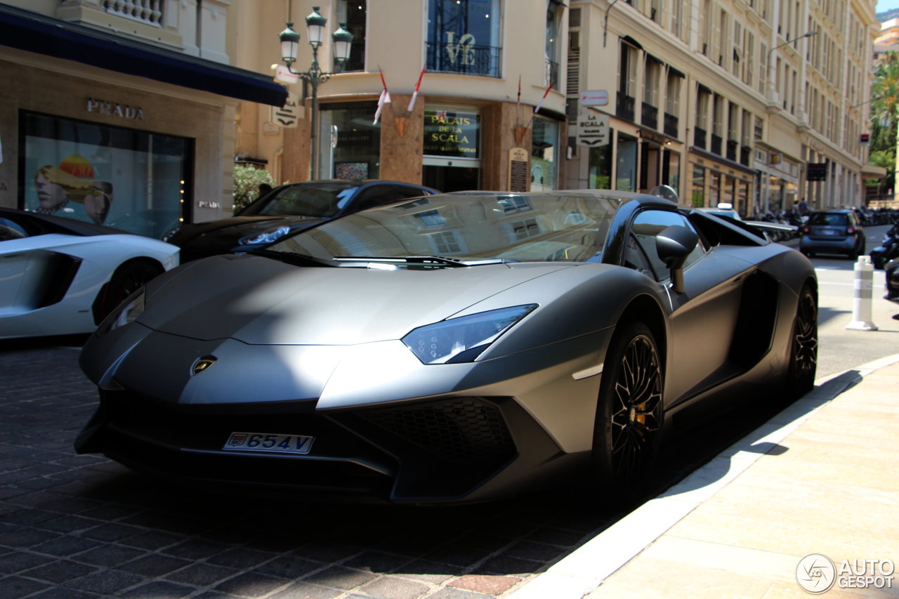 Lamborghini Aventador LP750-4 SuperVeloce Roadster