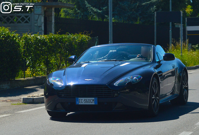 Aston Martin V8 Vantage Roadster 2012