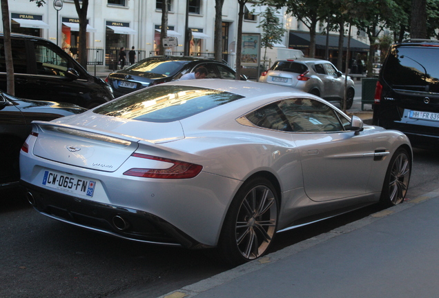 Aston Martin Vanquish 2013