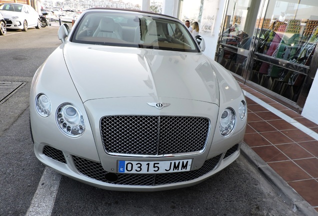 Bentley Continental GTC 2012