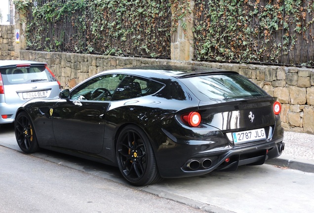 Ferrari FF