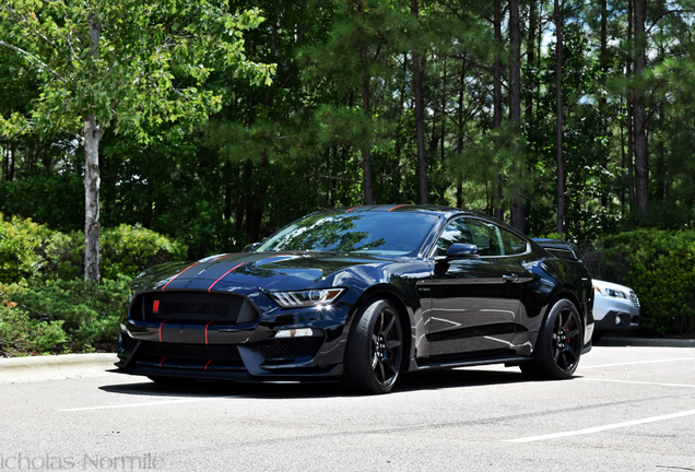 Ford Mustang Shelby GT350R 2015