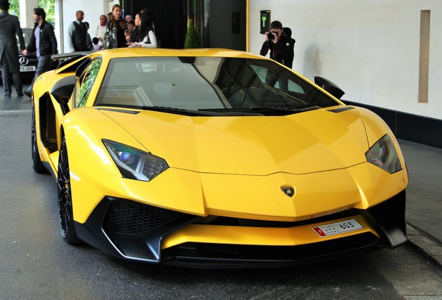 Lamborghini Aventador LP750-4 SuperVeloce