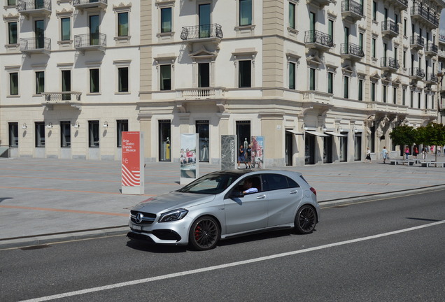 Mercedes-AMG A 45 W176 2015