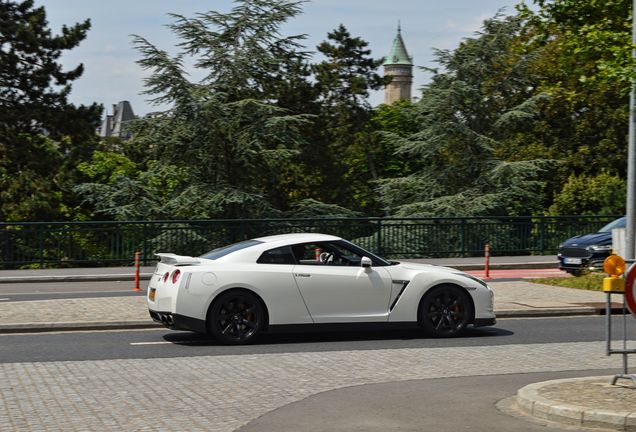 Nissan GT-R 2011