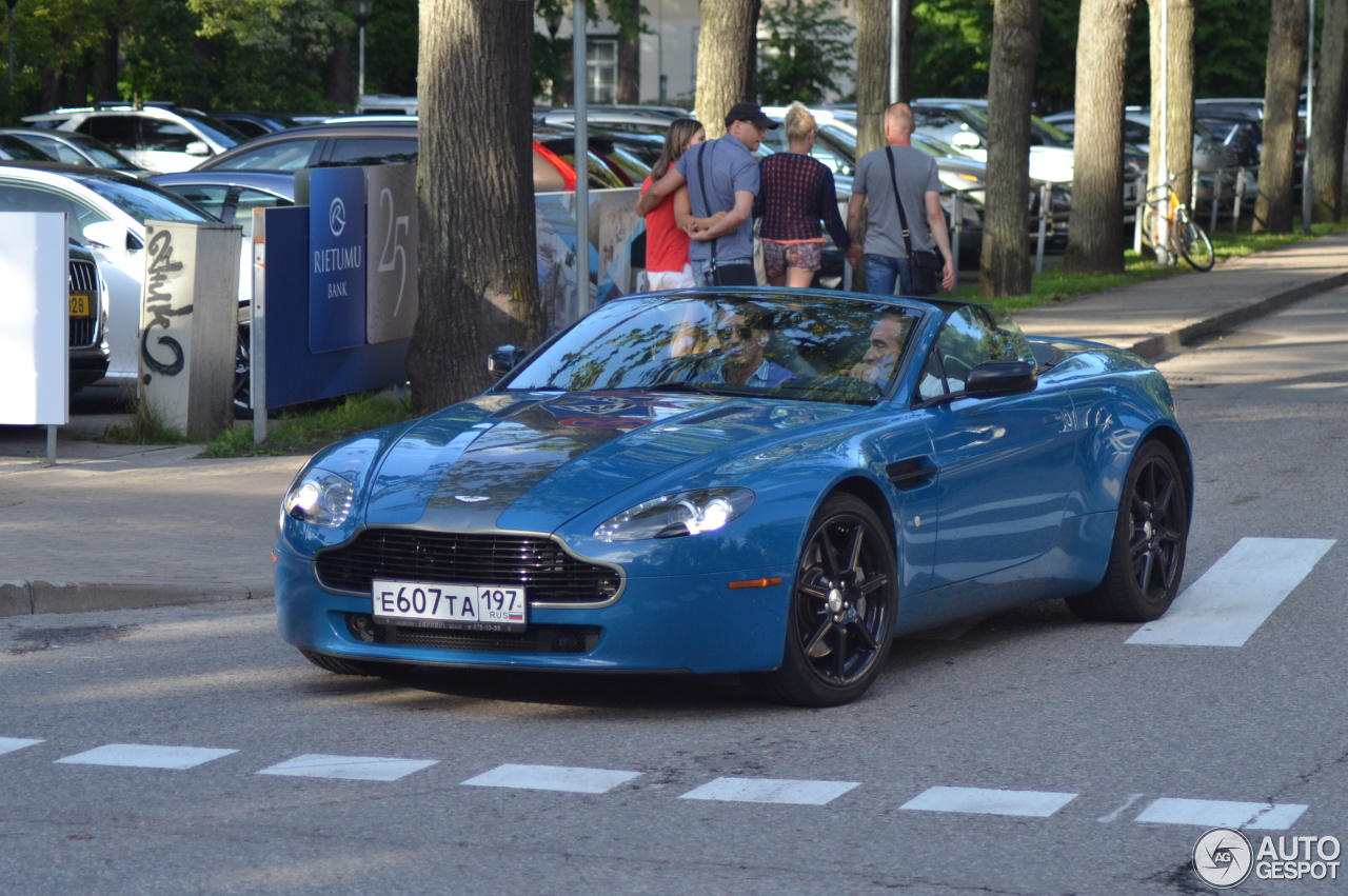 Aston Martin V8 Vantage Roadster