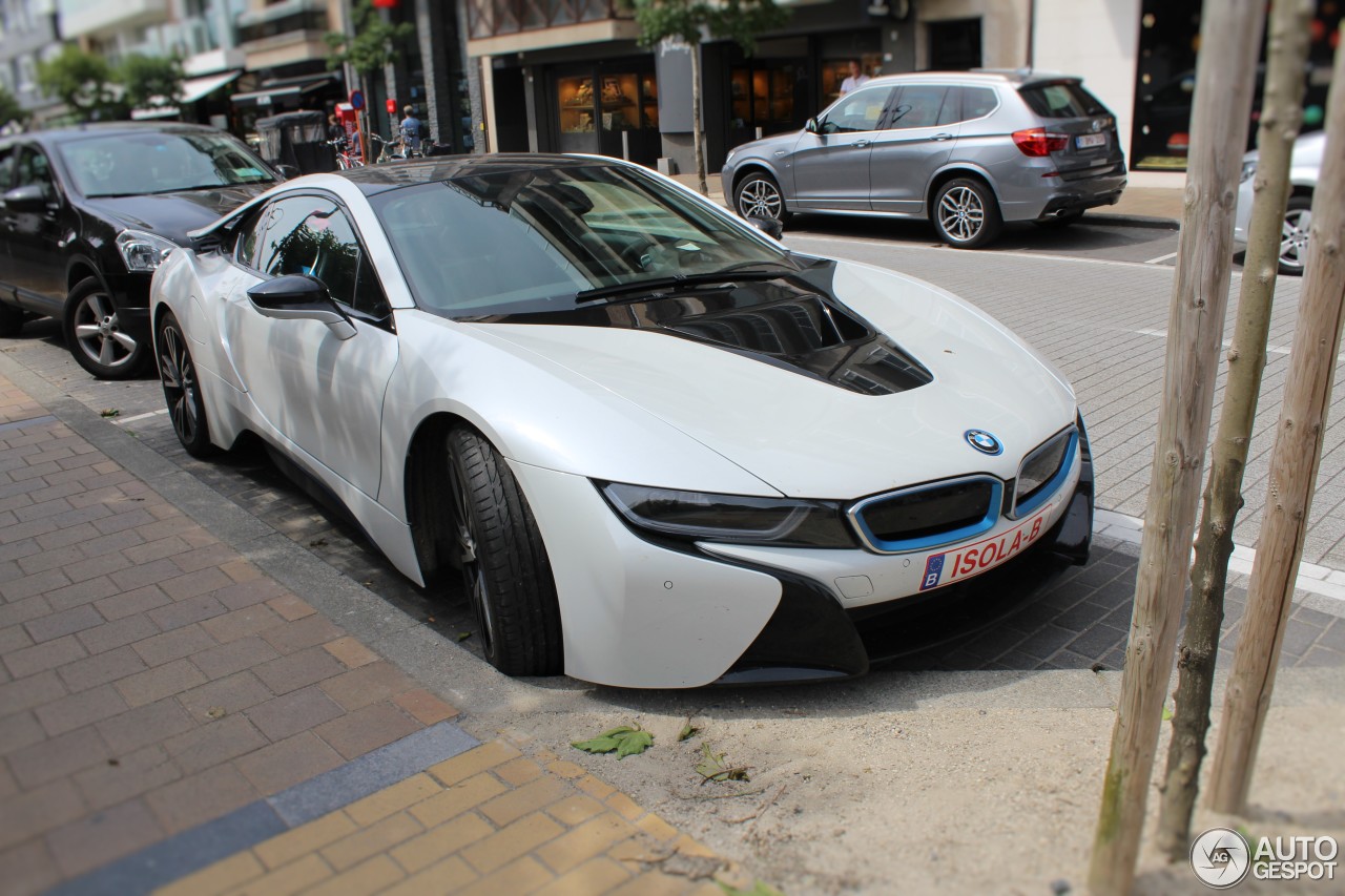 BMW i8