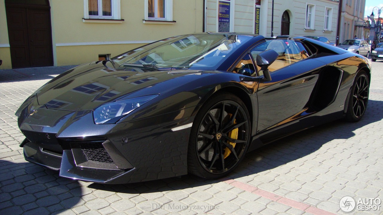 Lamborghini Aventador LP700-4 Roadster