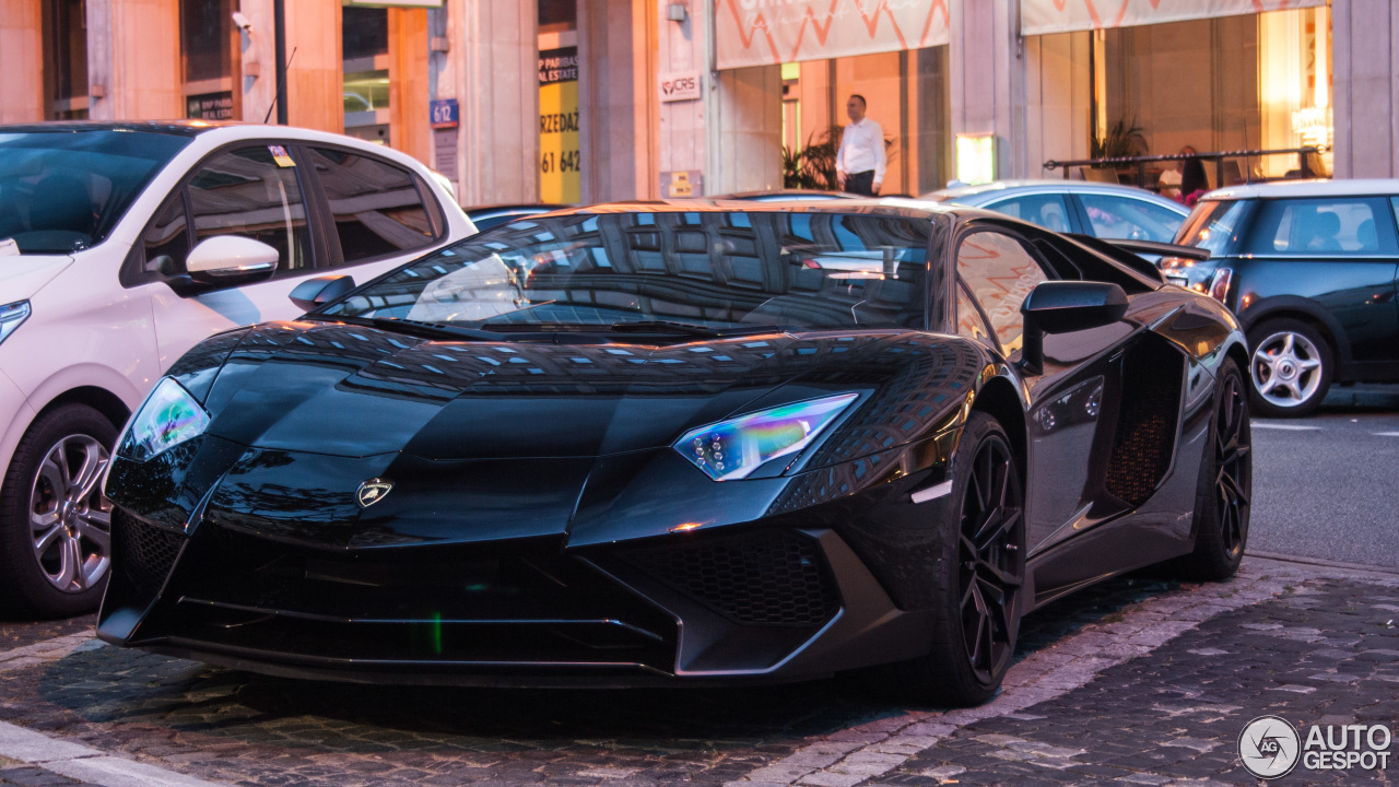 Lamborghini Aventador LP750-4 SuperVeloce