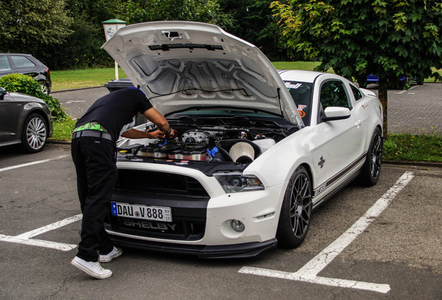 Ford Mustang Shelby GT500 2011