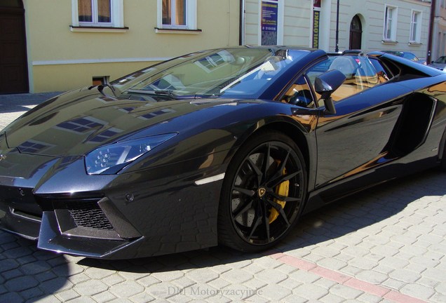 Lamborghini Aventador LP700-4 Roadster